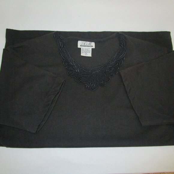 Womens Top Size Large Black Embroidered Neckline Short Sleeves A&M Collection - Picture 7 of 8